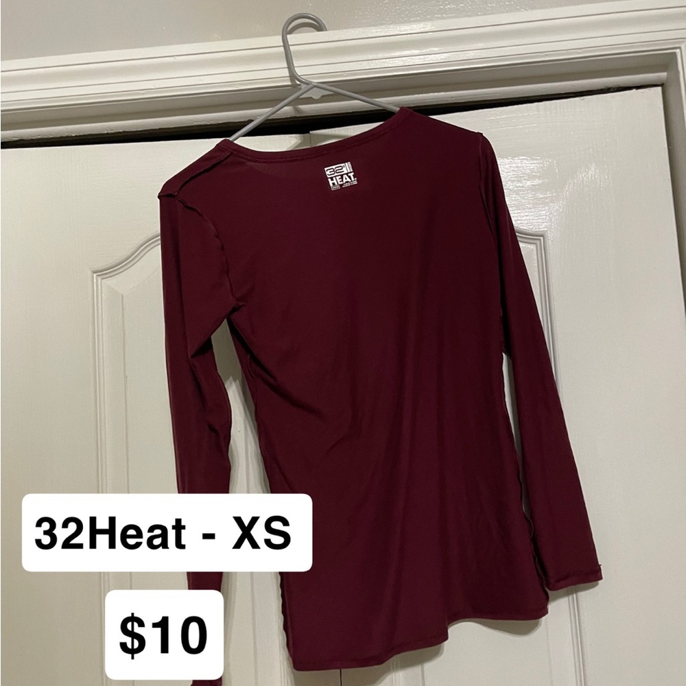 Women's Burgundy Top